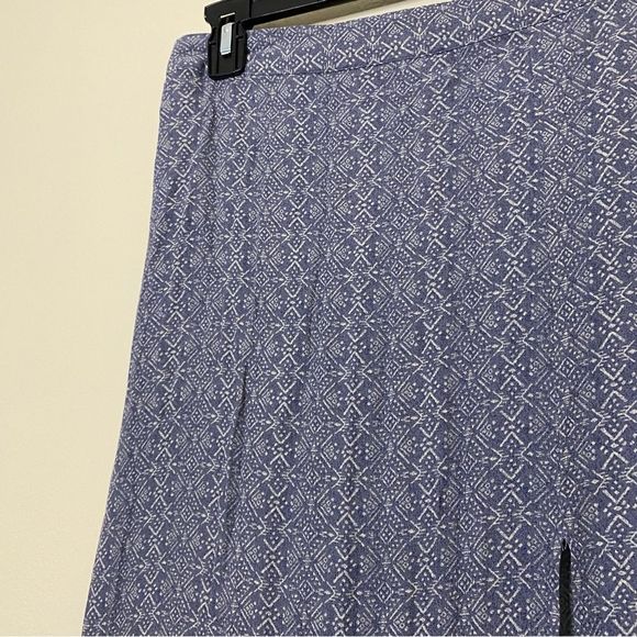 Forever 21 Ornate Print Skirt - Picture 5 of 8